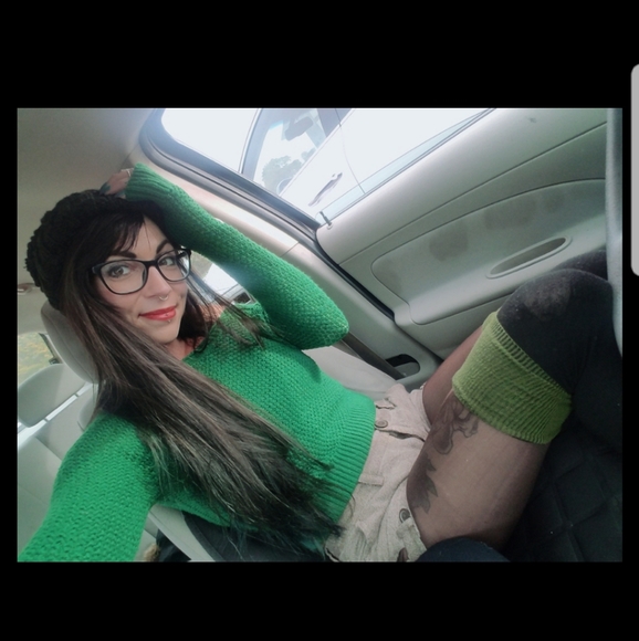 Meet your Posher, Brittany - Picture 2 of 2